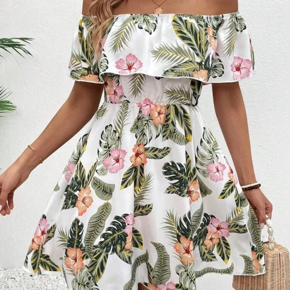 New Floral Off-Shoulder Dress - Picture 3 of 5